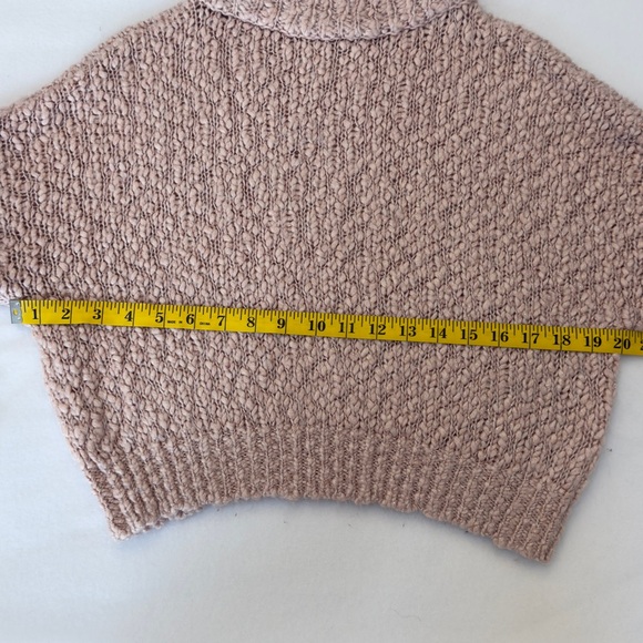Hollister Women’s Chunky Knit Cropped Sweater Pink XS Metallic Turtleneck - Picture 12 of 13
